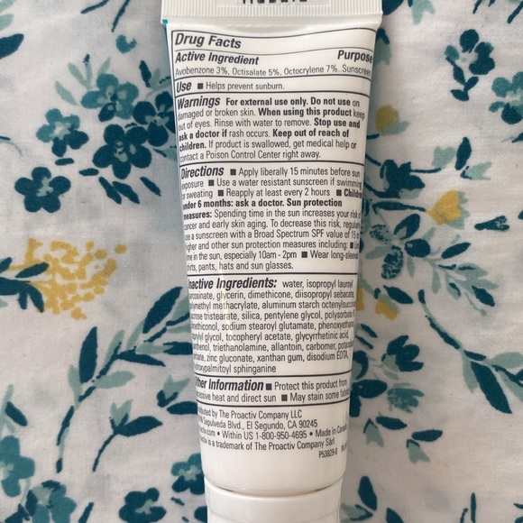 Proactiv Bundle UNUSED UNTESTED UNOPENED - Picture 6 of 9